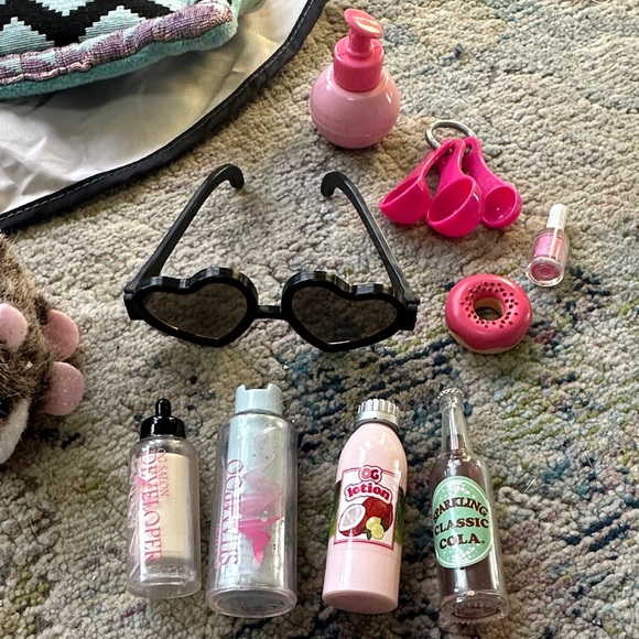 American Girl, Our Generation 18” Doll Accessories - Picture 2 of 8